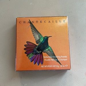 NWT chantecaille perfect blur powder. Limited edition hummingbird packaging.